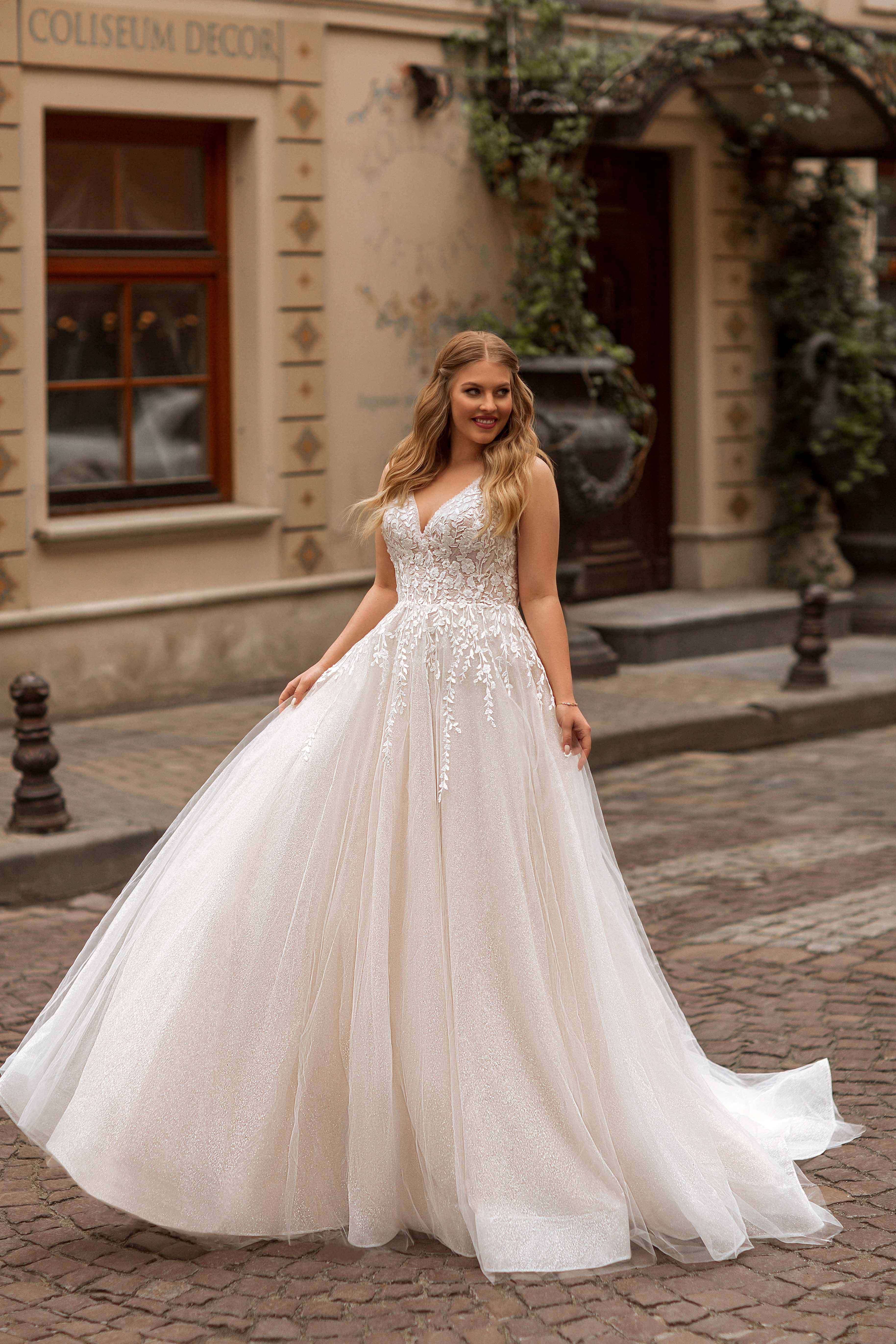 Main wedding dress