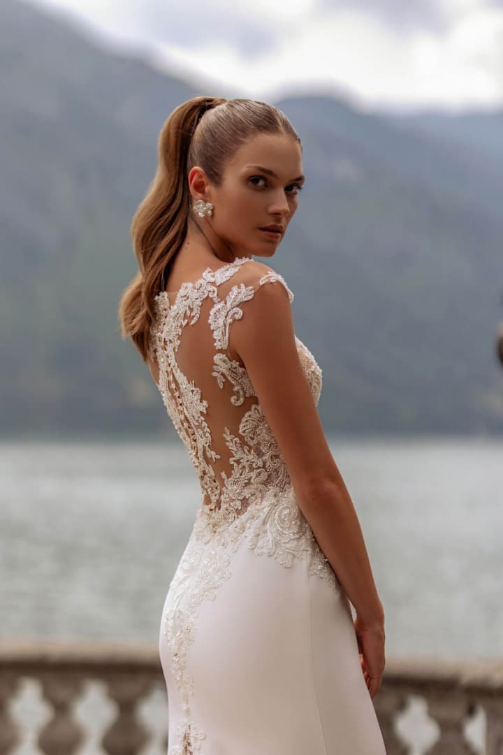 Main wedding dress