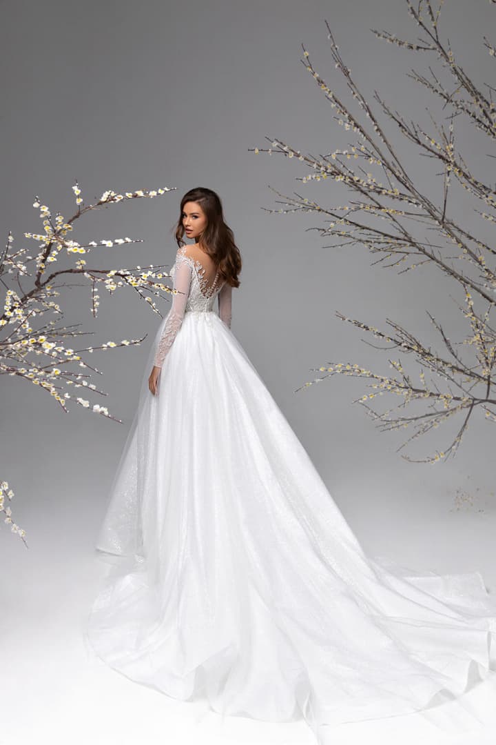 Main wedding dress