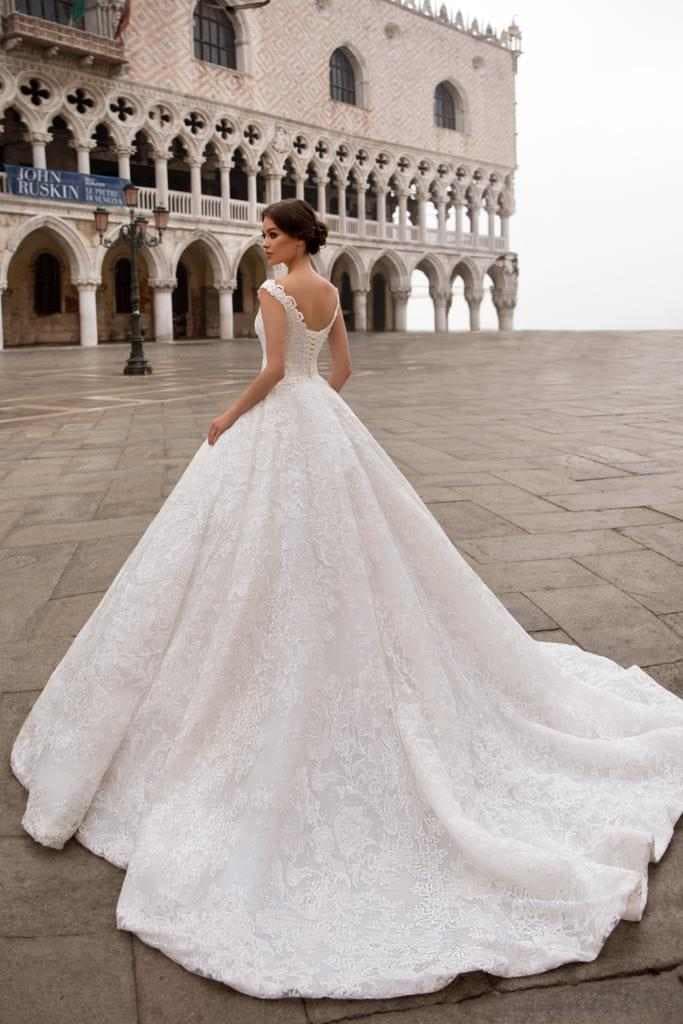 Main wedding dress