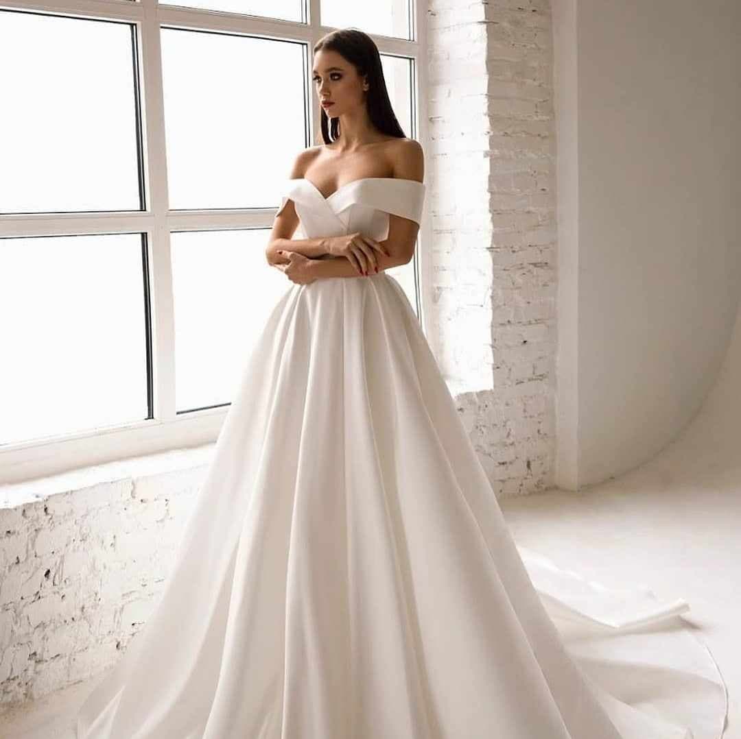 Main wedding dress